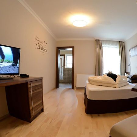 Hotel Jennys Schloessl Serfaus Room photo